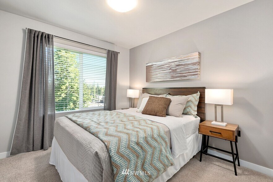 Bed Room - 2 - 10103 16th Plz SE