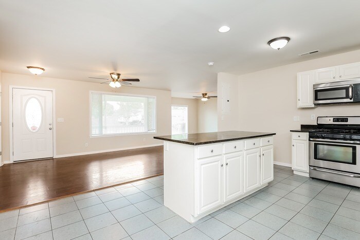 Building Photo - 29 Montclair Ave