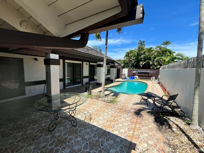 Building Photo - 6480 Contempo Ln