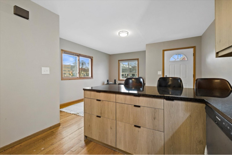 Building Photo - 3059 N Downer Ave