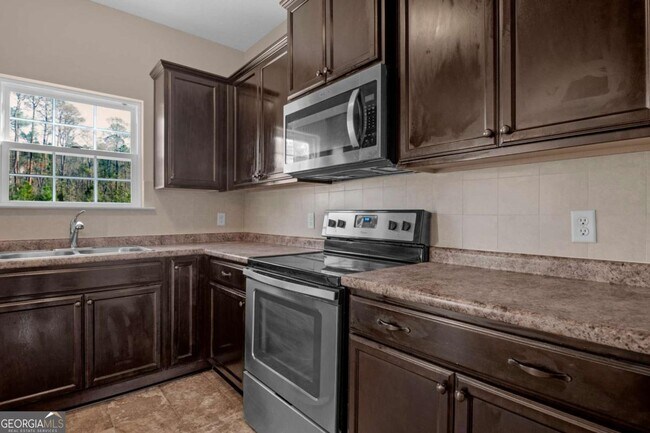 Building Photo - 469 Archie Way