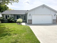 Building Photo - Single Story home in Central Boise availab...