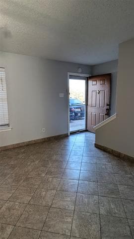 Building Photo - 913 Vedral Pl