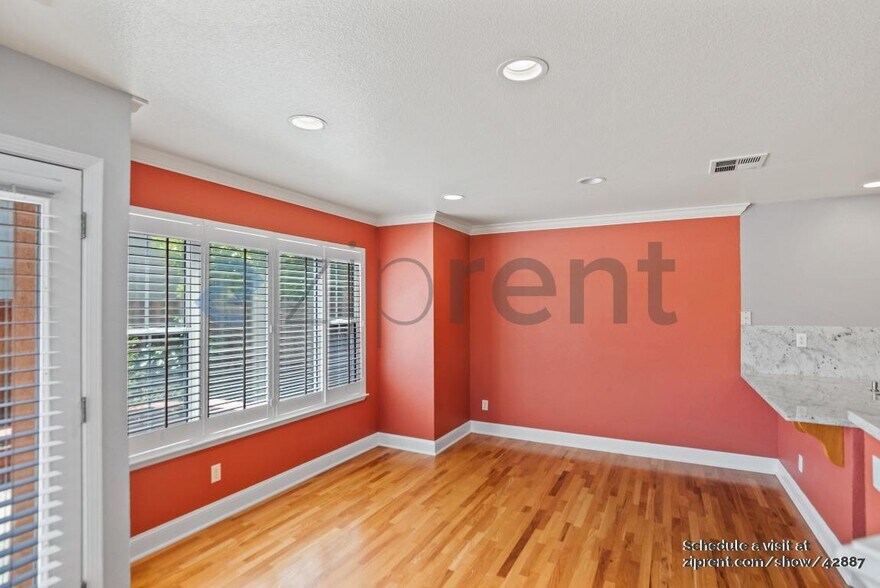 Building Photo - 350 Sutterwind Dr