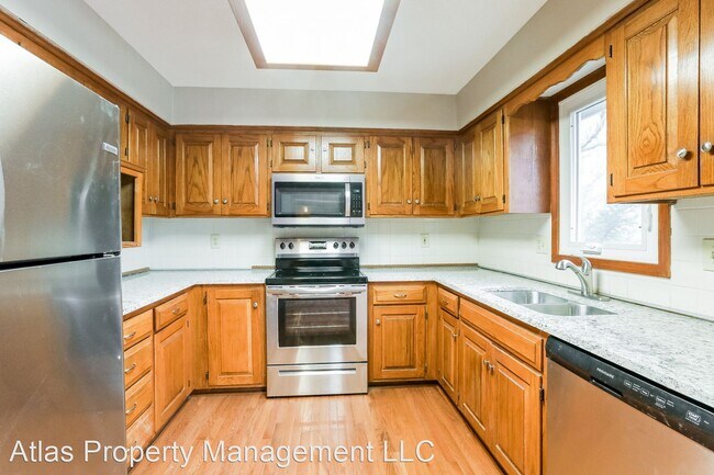 Building Photo - 4 br, 2.5 bath House - 7829 Twilight Lane