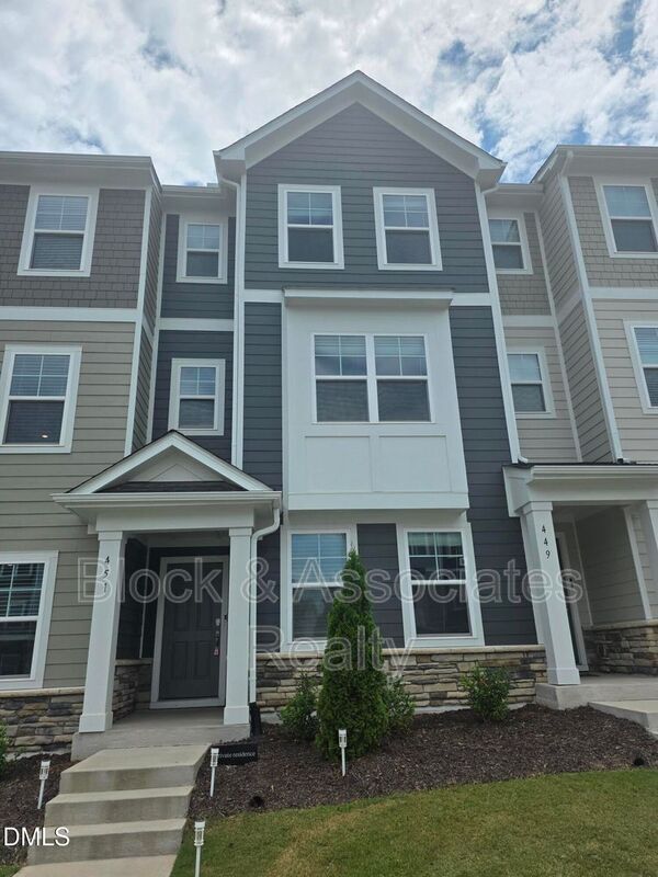Building Photo - 451 Carolina Spgs Blvd