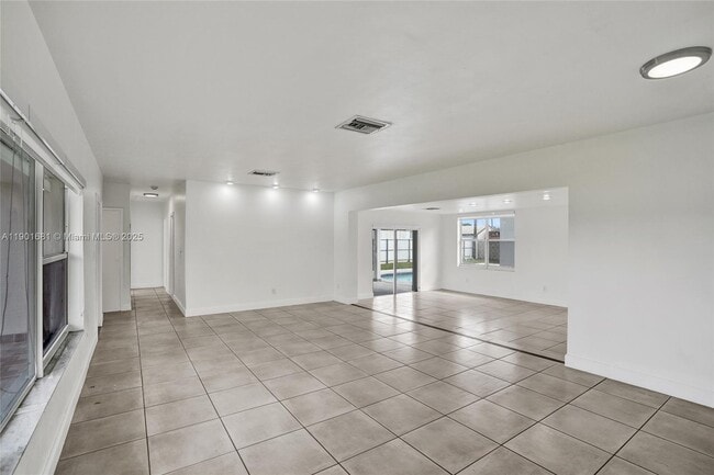 Building Photo - 5750 NW 111th St