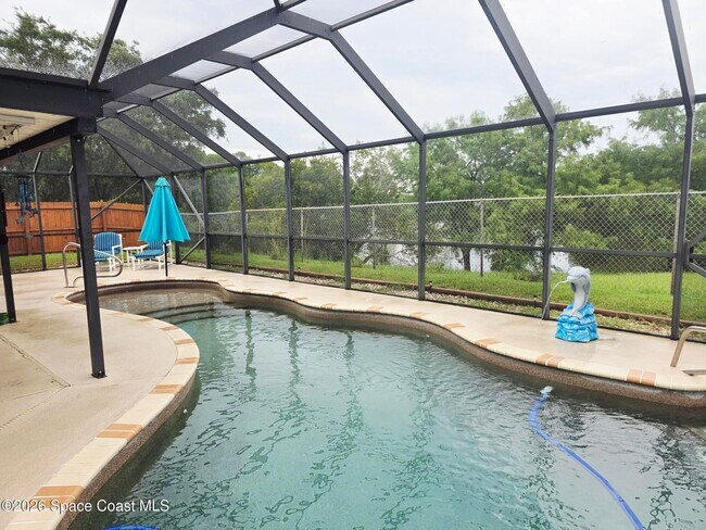 Building Photo - 870 Spirea Dr