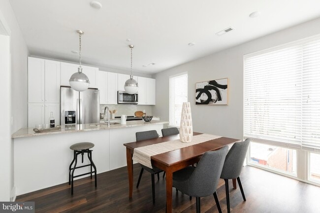 Building Photo - 45 W Haines St