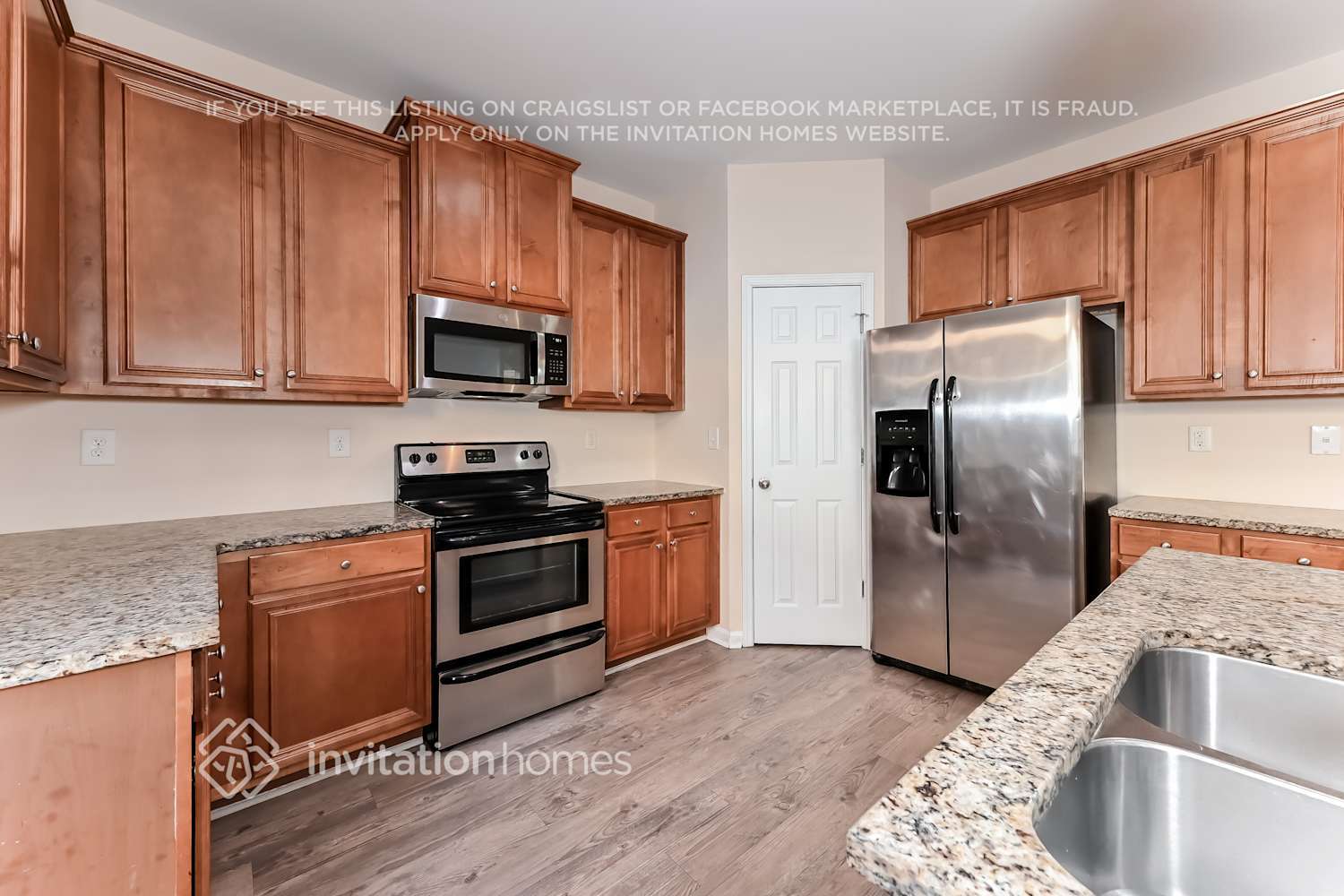 Building Photo - 5519 Chatham Cir NW