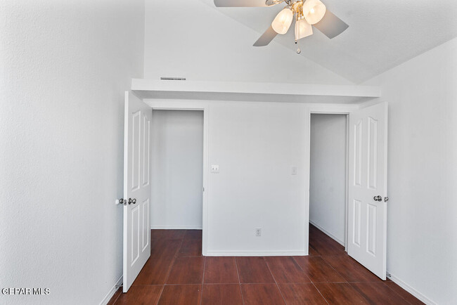 Building Photo - 6696 Dakota Ridge Dr