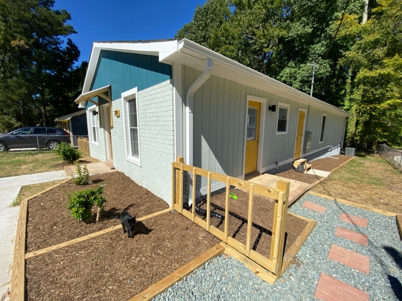 Building Photo - 220 Archdale Dr