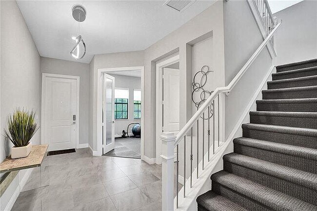 Building Photo - 11720 Waterway Cir