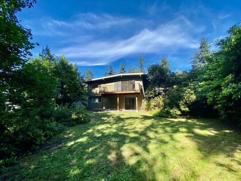 Building Photo - Bellevue Home!!!
