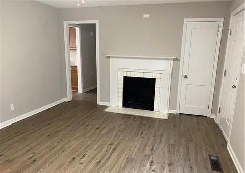 Building Photo - 25 Springbrook Cir