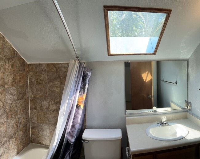 Building Photo - 12333 End St