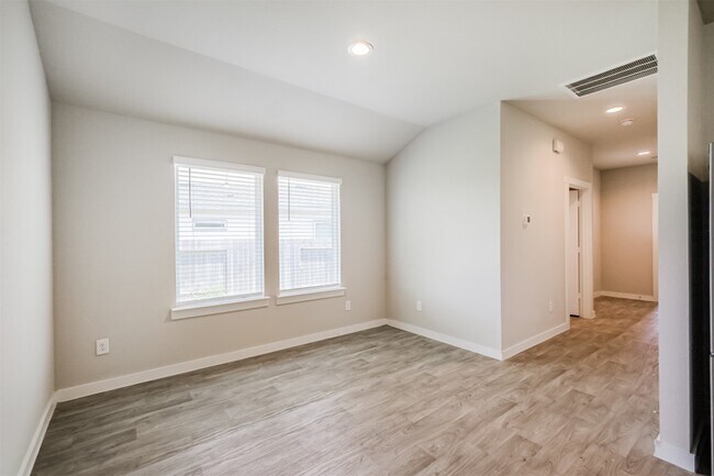 Building Photo - 12534 Newport Arch Ln