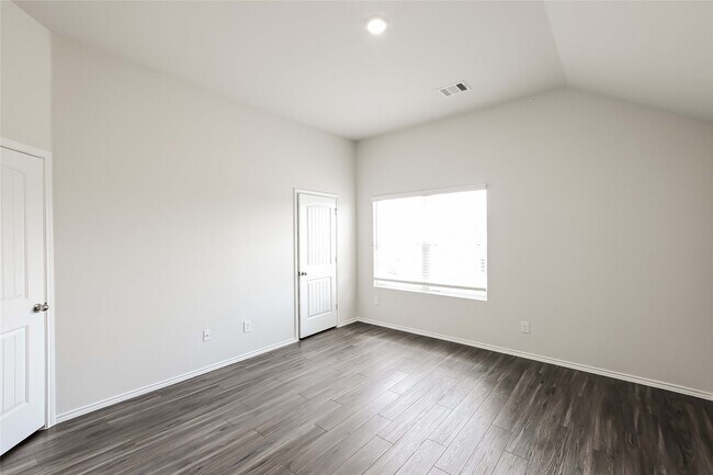 Building Photo - 5307 Gouldburn River Dr