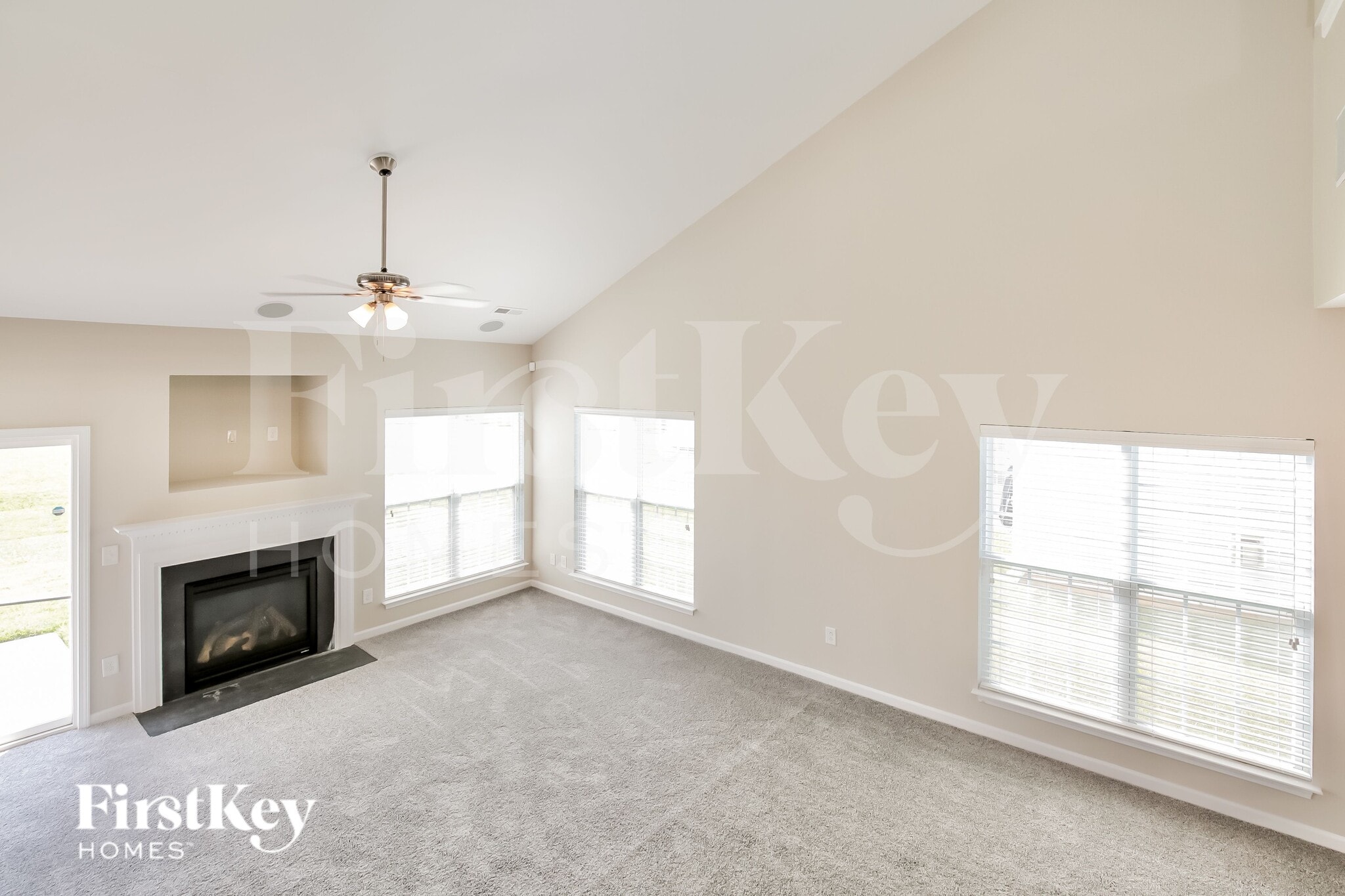 Building Photo - 6806 Championship Dr