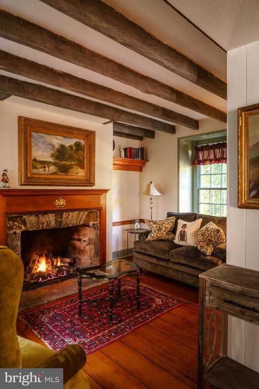 Building Photo - 2943 Windy Bush Rd