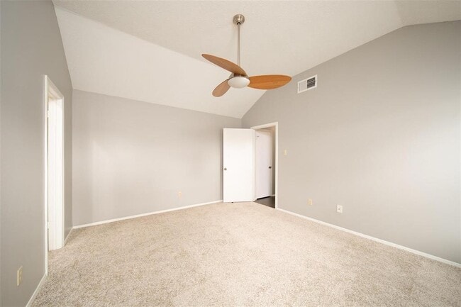 Building Photo - 2903 Avanti Dr