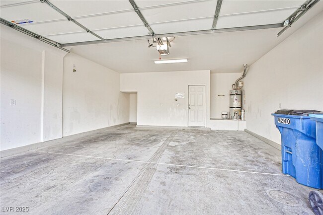 Building Photo - 9240 Black Diamond St