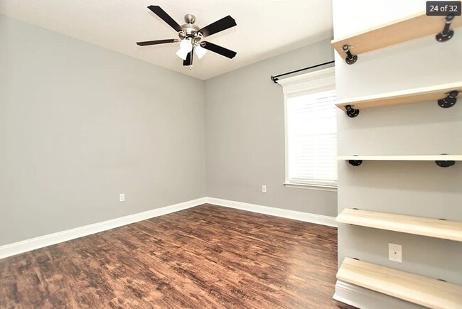 Building Photo - 3948 Crusader Ct