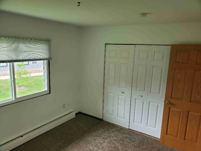 Building Photo - 1716 E 80th St