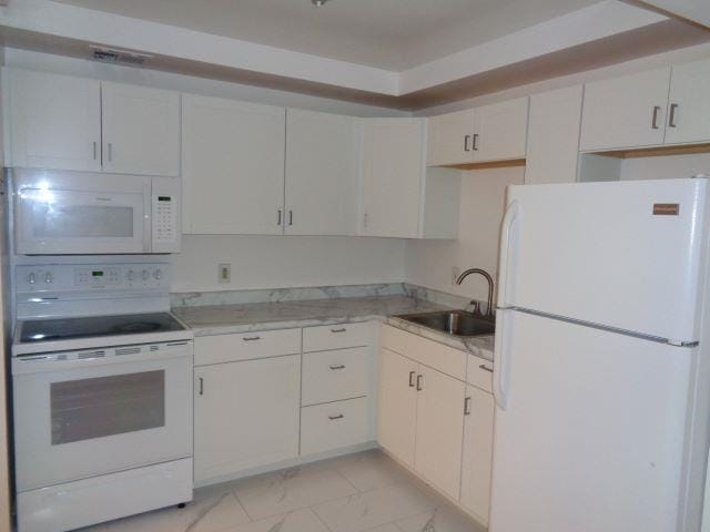 Building Photo - 2431 Damman Dr