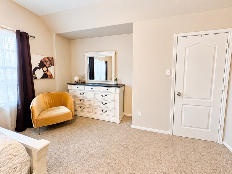 Building Photo - 5934 Beeston Hall Ct