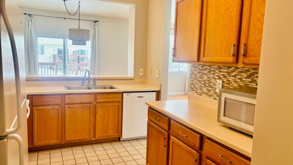 Building Photo - 7253 Chucks Way