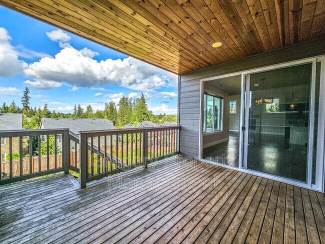 Building Photo - 619 202nd Pl SW