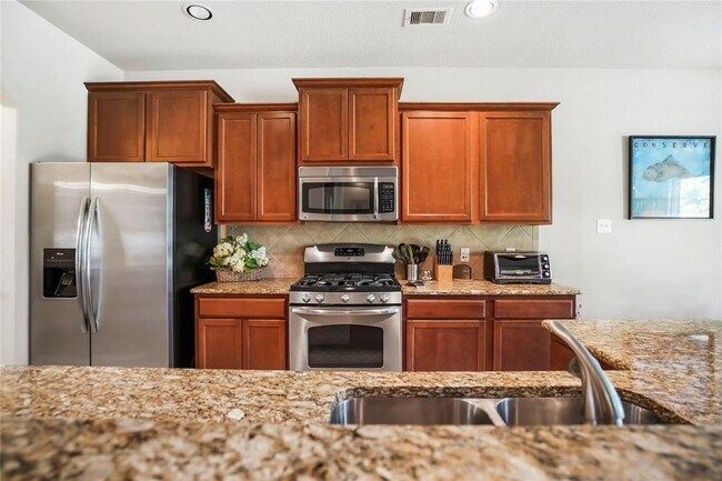 Building Photo - 174 Black Swan Pl