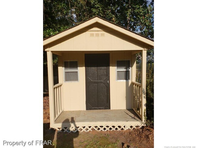 Building Photo - 311 Westview Dr