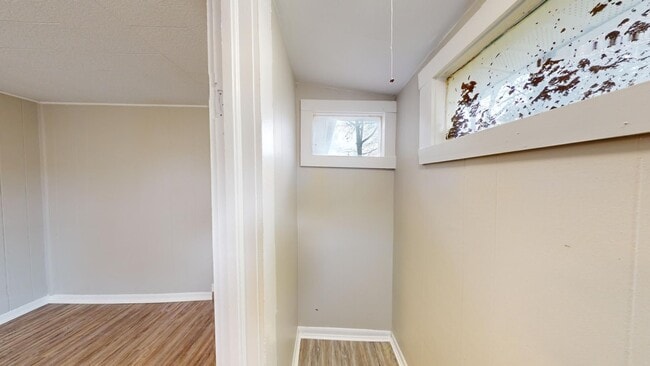 Building Photo - Brooklyn Centre Area - 3 Bedroom - Single ...