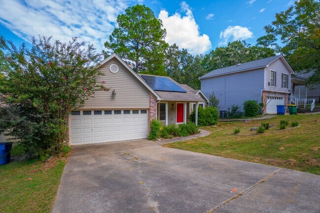 Building Photo - 4 Bedroom Home in North Little Rock with S...