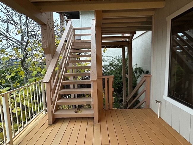 Building Photo - 6367 Woodman Dr