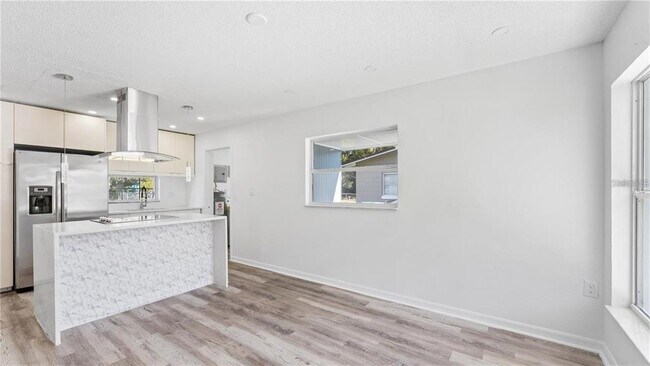 Building Photo - 4447 Ivey Ct