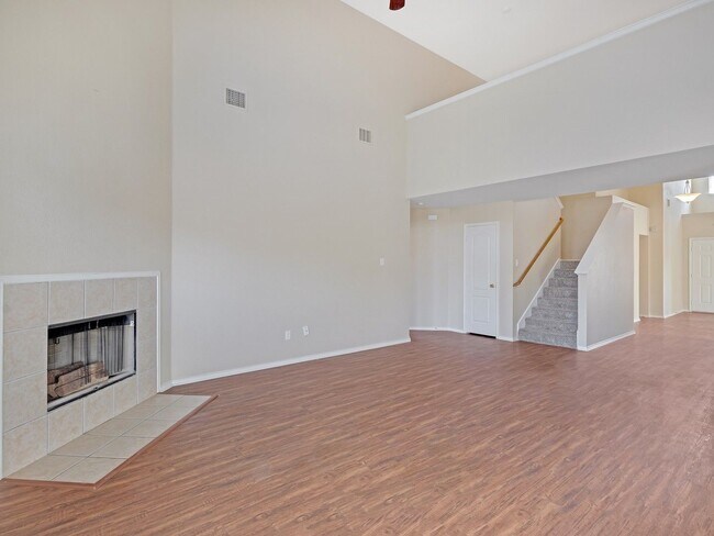 Building Photo - 1029 Magnolia Ln