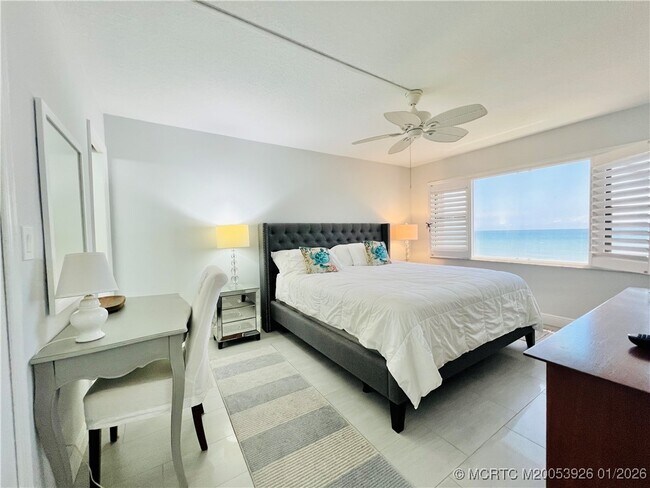 Building Photo - 9400 S Ocean Dr