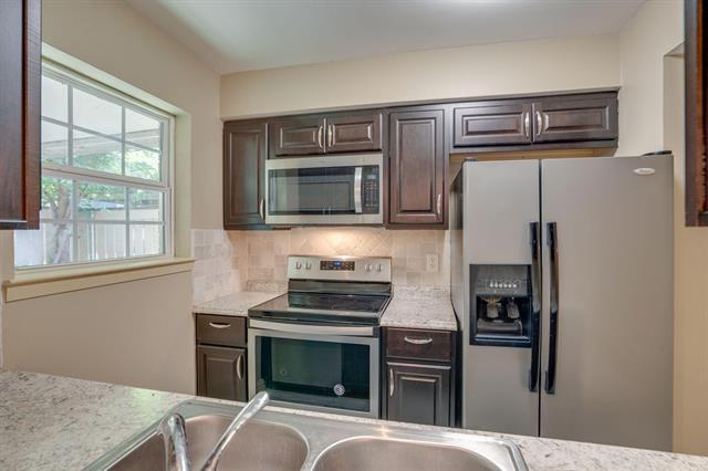 Building Photo - 2809 Lineville Dr