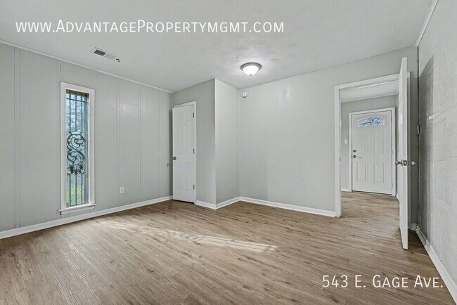 Building Photo - 543 E Gage Ave