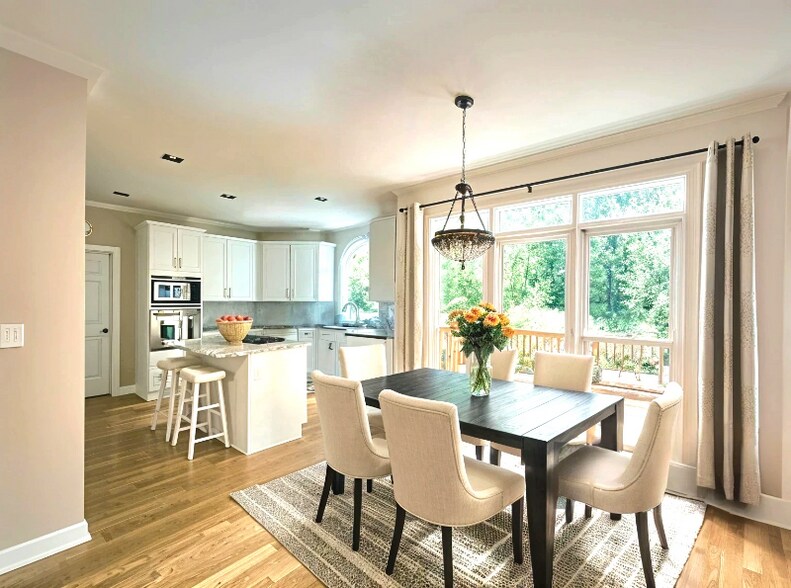 Building Photo - 110 Vicarage Ct