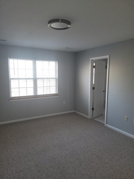 master bedroom - 2775 N Forest Rd