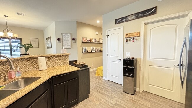 Building Photo - 2148 Honour Point Pl