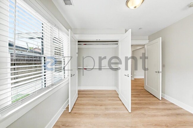 Building Photo - 5717 Fair Ave