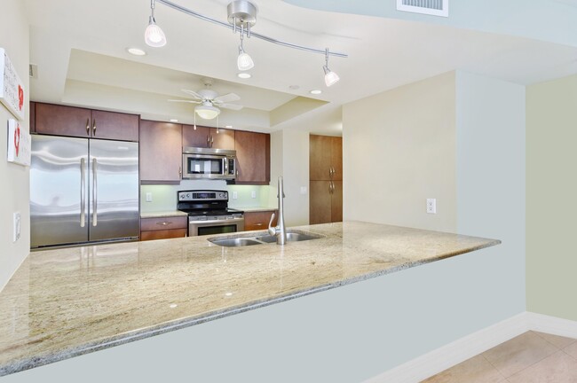 Building Photo - 3000 N Ocean Dr