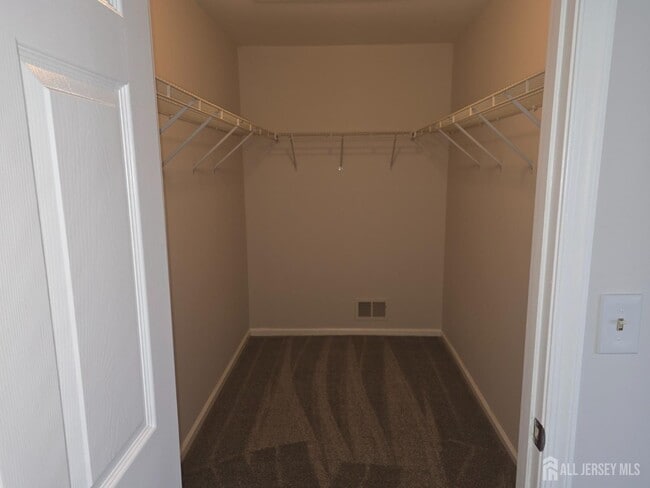 Building Photo - 12 Gallop Ln