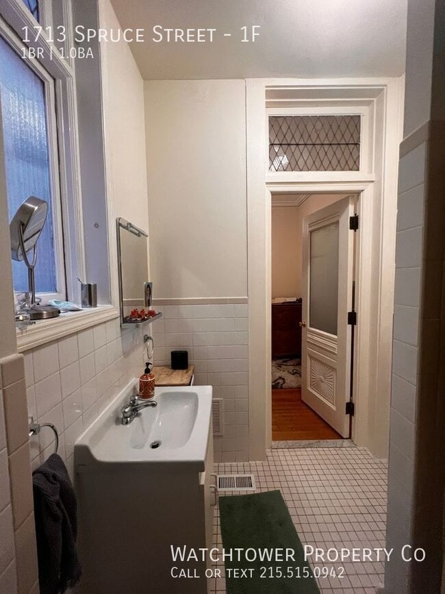 Building Photo - 1713 Spruce St