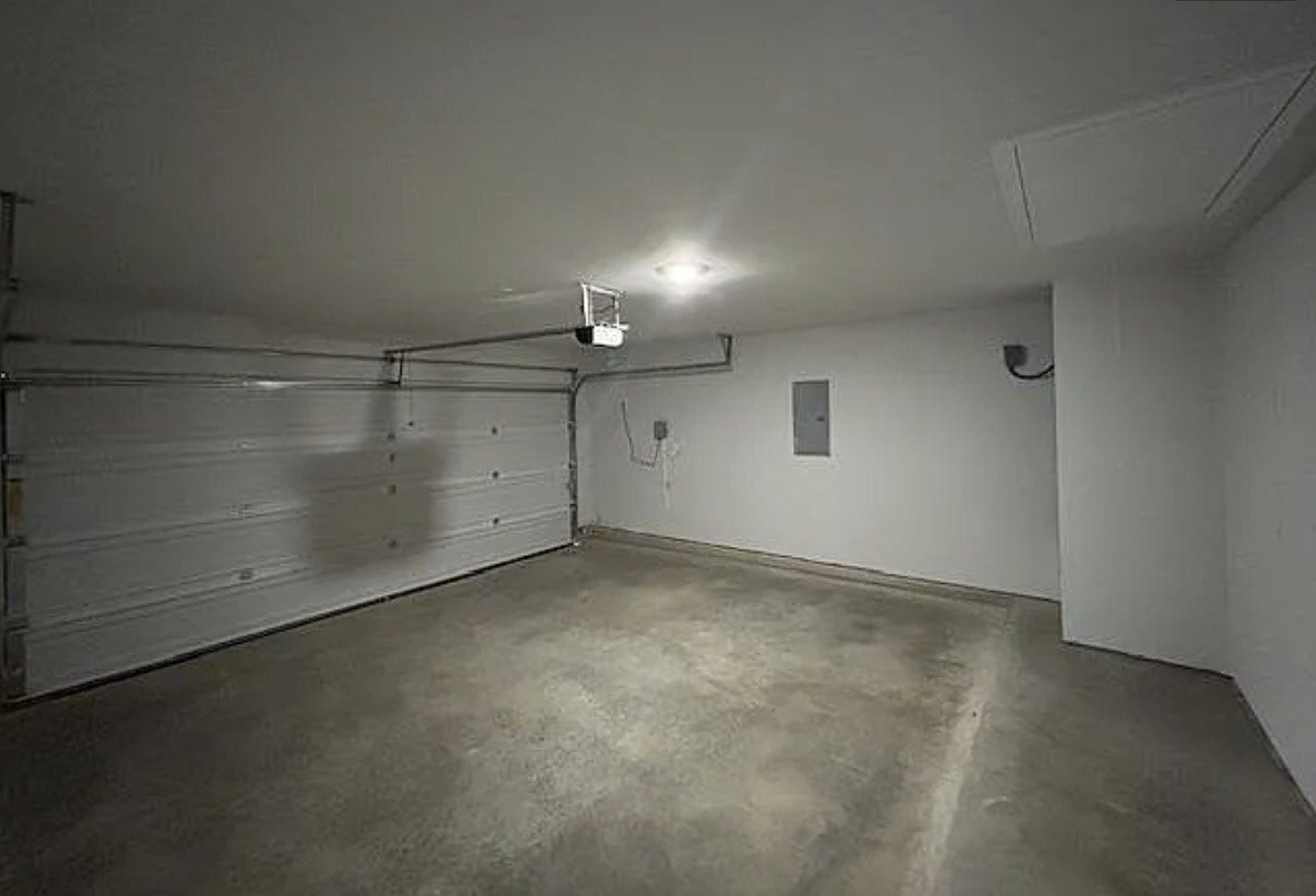 Building Photo - 310 Randall Pl